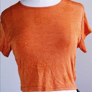 Cropped stitched tee